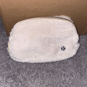 NWT Lululemon Fleece Beltbag